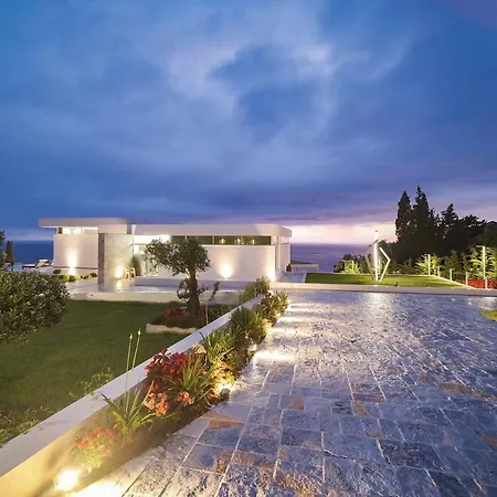 Villa Finya - Inception Villa