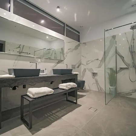 Finya - Inception Villa *